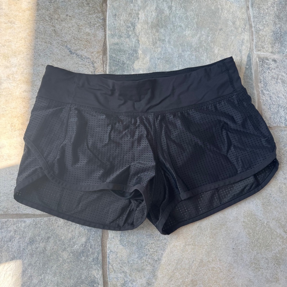 Lululemon Speed Shorts 2.5" Black Mesh Perforated Size 6 Retired‎ Style - Picture 4 of 9